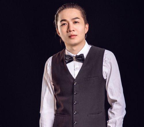 狂魔哥吃瓜树叶让吕德华退网,狂魔哥吃瓜树叶引发吕德华退网风波